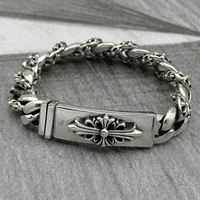 Bracelet unisexe tendance style Crocs, motif lettres vintage, dés, scouts, croix florale, design floral intégral, strass dorés