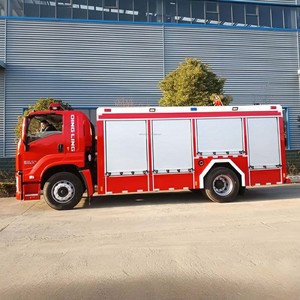Camion de pompiers ISUZU GIGA 4*2 type 8000 litres avec pompe à eau - Product Image 2