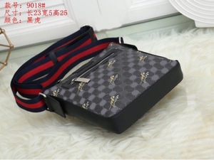 Bolso Bandolera de Lujo para Hombre, Diseño de <span class=keywords><strong>Marca</strong></span>, Color Sólido, Cierre Vertical, Venta al Por Mayor de Fábrica - Product Image 3