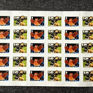 <span class=keywords><strong>Autocollants</strong></span> de timbres postaux personnalisés du Royaume-Uni ; Albums de timbres de style britannique ; Timbres postaux américains, français et australiens réactifs aux UV ; Timbres commémoratifs en vrac - Product Image 3