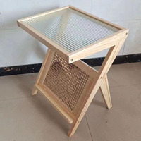Nouveau design Table d'appoint en bois et rotin Table basse pour salon