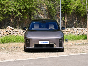 2026 LI <span class=keywords><strong>I9</strong></span> HOME EDITION 6-Sitzer, 4WD Rein Elektrisches SUV, 705km CLTC, 800V 5C Superladung, Familienfahrzeug für Stadt & Langstrecken - Product Image 2