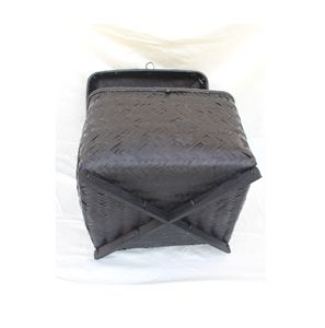 Cesta de almacenamiento cuadrada negra hecha a mano con tapa ajustada Cesta de bambú espaciosa para organización decorativa discreta del hogar - Product Image 4