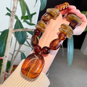 Vintage Geometric Acrylic Resin & Lucite <b>Beaded</b> <b>Necklace</b> Amber Color Women's Party Jewelry - Product Image 5