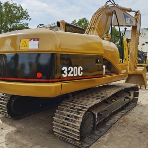Excavatrice d'occasion Cat 320C 20 tonnes à vendre, très demandée, pour travaux de terrassement, pièces d'origine, haute productivité, bon prix, bien entretenue. - Product Image 3