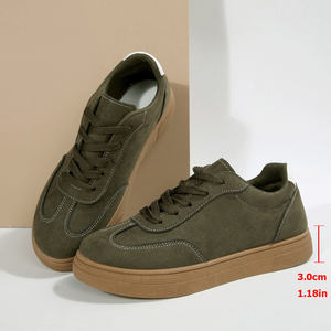 <span class=keywords><strong>Sneakers</strong></span> da <span class=keywords><strong>Donna</strong></span> Classiche in Camoscio Verde Oliva con Cuciture <span class=keywords><strong>Bianche</strong></span>, Comode per l'Uso Quotidiano, Modello 2026 di Tendenza - Product Image 5