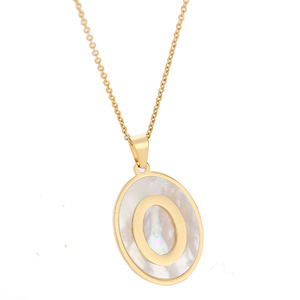Collier pendentif lettre O en or avec incrustation de nacre, chaîne tendance, bijou à porter au quotidien, cadeau - Product Image 5