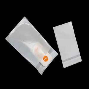 Bolsa Autoadhesiva de Papel Glassine Encerado Semitransparente Blanco de 35 g/m² con Logotipo Personalizado en Existencia para Ropa - Product Image 4