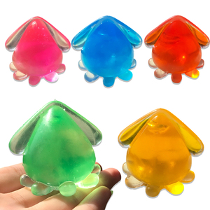 Jouet anti-stress souple en forme de calmar, pieuvre ou bonbon carré en maltose pour enfants et adultes - Utilisation à la maison ou au bureau - Product Image 1