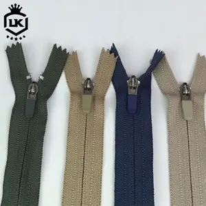 Precio de Fábrica Lanke, Tamaño # Cremallera de nailon oculta de 3 colores personalizados con extremo cerrado y dientes de goma 3 #   Cremallera Invertida - Product Image 1