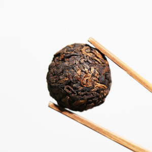 Té Pu'er Crudo Da Xue Shan, Mini Bolas <span class=keywords><strong>de</strong></span> Té en Forma <span class=keywords><strong>de</strong></span> Perla <span class=keywords><strong>de</strong></span> Dragón, <span class=keywords><strong>de</strong></span> Árboles Antiguos <span class=keywords><strong>de</strong></span> Yunnan Lincang, <span class=keywords><strong>de</strong></span> Alta Gama, Venta al por Mayor, 7g*10 Unidades en Papel - Product Image 4
