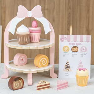 Ensemble <span class=keywords><strong>de</strong></span> jeu en bois pour desserts : gâteaux, cupcakes et roulés suisses assortis, accessoires <span class=keywords><strong>de</strong></span> <span class=keywords><strong>cuisine</strong></span> pour jeu d'imitation pour tout-petits - Product Image 2