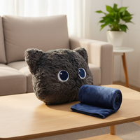 Coussin-plaid en polyester imitation fourrure de lapin, deux-en-un, motif tête de chat noir de dessin animé, housse de coussin de voiture, toutes saisons, style japonais