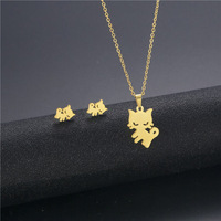 Nouvel ensemble de bijoux fantaisie en acier inoxydable, motif fleur libellule, personnalisé et simple, comprenant des boucles d'oreilles et un collier pour la vie quotidienne des femmes