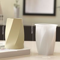 Moule en silicone style nordique pour vase torsadé rotatif, pot de fleurs en plâtre/ciment DIY, récipient pour bougie d'aromathérapie, modèle abrasif