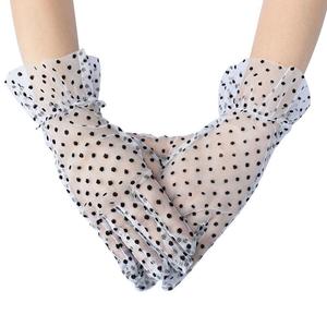 Gants d'été pour femmes Noir <span class=keywords><strong>Blanc</strong></span> Fashion Short Lace Gloves Bridal Bridesmaid Mesh Fishnet Wedding Gloves Outdoor Cycling Driving Gloves - Product Image 6
