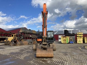 Doosan 225 pelleteuse d'occasion 20 tonnes pelle hydraulique sur chenilles 20 tonnes équipement de construction technique à vendre - Product Image 6