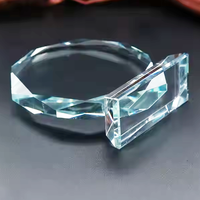 Pas cher en gros forme ronde claire ornement de table personnalisé mini bouclier en verre trophée de récompense pour souvenir