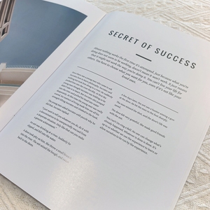 Livre imprimé offset sur papier d'art, couverture souple, reliure agrafée, couleur pleine, personnalisé pour la promotion d'entreprise - Product Image 3