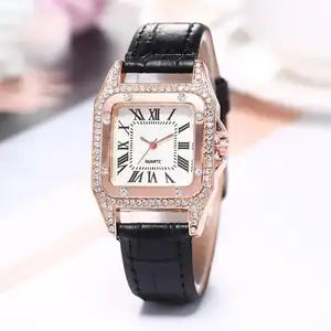 2022 mode cuir femme montre-bracelet bande Quartz montre-bracelet de luxe or montre créative dames Quartz montres numériques pour les femmes
