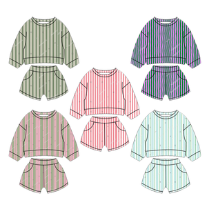 Nouvelle mode Pull rayé pour petits garçons et short à taille élastique Ensemble 2 pièces pour tout-petits Enfants Haut à manches longues avec poche Short - Product Image 1