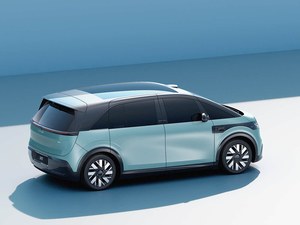 Zeekr MIX 2025: MPV Elettrico di Lusso con Doppio Montante B Nascosto e Sedili Girevoli a 270 Gradi, per Esportazione - Product Image 5