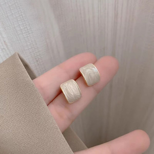 Eleganti Orecchini a Perno Quadrati per Donne, Design Rettangolare Dipinto, Gioielli per Uso Quotidiano - Product Image 2