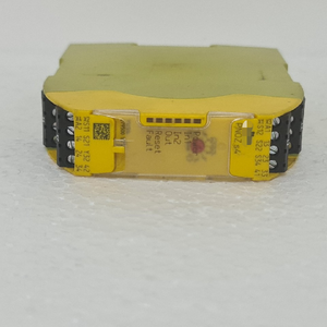 PLC S4 24VDC <span class=keywords><strong>3</strong></span> 1NC VEILIGHEIDSRELAIS Ident 750104 - Product Image 1