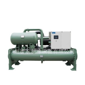 Refroidisseur à vis refroidi par eau AyiU 120 CV, réfrigérant R407C, équipement de refroidissement industriel à économie d'énergie - Product Image 1