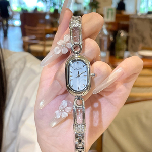 Reloj de Cuarzo CILOA para Mujer con Esfera Ovalada, Brazalete Dorado, Visualización de Agujas, Estilo Joyería - Product Image 6