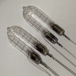 Tube flash au xénon de remplacement pour feux d'avertissement, balises et barres lumineuses avec récupération d'urgence et prévention des deuxièmees panneaux de coupures - Product Image 1