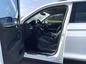 Volkswagen SUV Usado, Producción 2023, Tiguan 1.5T-300TSI, Gasolina Pura - Product Image 5