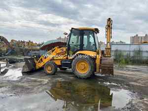 A Second-<b>hand</b> JCB 3CX Backhoe Loader Is for Sale at a Cheap Price and Is in Good Condition, Ready for Use - Product Image 2