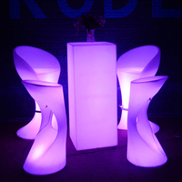 Lampe de table LED rechargeable moderne à couleurs changeantes pour cocktails, idéale pour les bars, les discothèques et les centres commerciaux