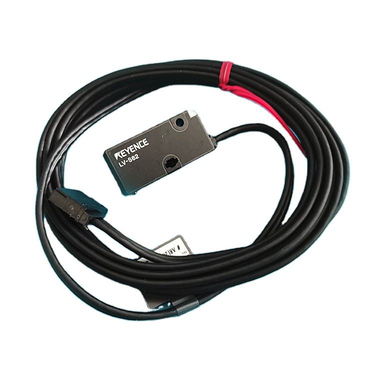 キーエンス LV-S62 平行光デジタルレーザーセンサーシステム（偏位検出