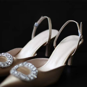 Zapatos de Tacón para Mujer 2022, Modelo Flower Spring Muyu, Estilo Europeo y Americano, Color Rojo, Hebilla de Una Línea, Punta Puntiaguda, Talla Única, Sandalias de Moda - Product Image 3