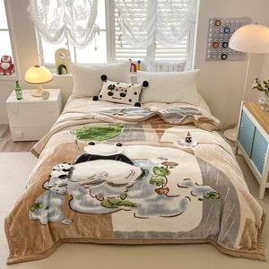 2025 Nieuwe Ontwerp Warm Geweven Zachte Polyester 3Kg Raschel Deken Custom Size Beddengoed Koreaanse Bloem <span class=keywords><strong>Panda</strong></span> Patroon Hotels Bruiloften - Product Image 2