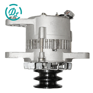 Alternateur EexcavaStart pour Excavatrice 0-33000-1830 0-33000-6070 24V 40A 6BD1T - Product Image 1