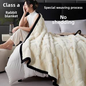 ผ้าห่มทอสองชั้นหนานุ่มลายกระต่ายโทก้า นำเข้าจากต่างประเทศ ใช้ได้ทุกฤดู เหมาะสำหรับโซฟาและห้องแอร์ - Product Image 2