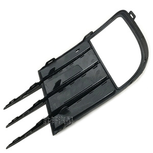 Grille de protection des feux antibrouillard Volkswagen Golf Mk6 5K0853665C 5K0853666C en plastique ABS, garniture inférieure du pare-chocs avant - Product Image 4