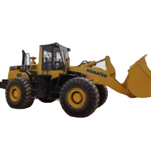 Los componentes principales del cargador de ruedas Komatsu de Japón incluyen una caja de cambios de motor y bomba de carga nominal de 6 toneladas similar a la de la máquina de carga de la serie Komatsu, de segunda mano, similar a la de los modelos de 1, 2 y 2 - Product Image 1