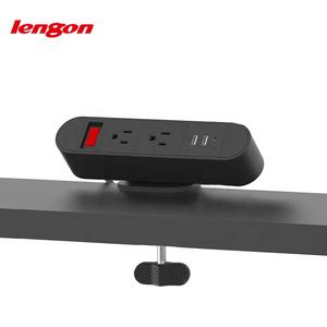 Pince de bord de bureau à prise américaine sur prise de courant/concentrateur d'alimentation et de données montable sur bord de table - Product Image 3
