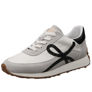Chaussures décontractées à lacets pour femmes Forrest Gump, semelle épaisse, résistantes à l'usure, tige en tricot, motif uni - Product Image 1