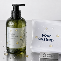 Étiquettes autocollantes PET imperméables directes usine, logo personnalisé découpé, adhésif résistant à l'huile pour bouteilles de parfum, shampoing, gel douche, OEM