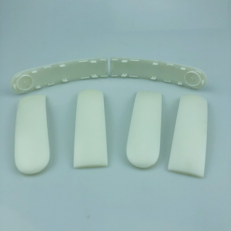 Изготовленная на заказ пресс-форма для литья под давлением пластмассы для массажных инструментов для шеи на китайском заводе