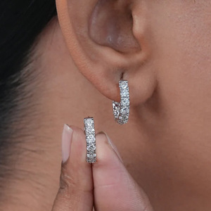 Elegantes Pendientes de Aro con Moissanita VVS GRA, Chapados en Oro de 14K sobre Cobre, Ideales para Damas, Estilo Casual y de Oficina - Product Image 2