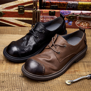 Chaussures pour hommes élégantes pour le bureau et la carrière - Chaussures en cuir imperméables à lacets pour l'automne avec bout rond - Product Image 1
