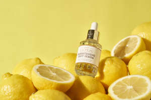 Pour La Peau sáng bắn huyết thanh vớ<span class=keywords><strong>i</strong></span> Niacinamide Vitamin C symwhite377 hấp thụ nhanh chóng không dính cho rạng rỡ da glowy - Product Image 3