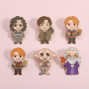 Bonitos broches de metal esmaltado con logo de anime, insignias de Harry, personajes de dibujos animados, superhéroes, Marvel, <span class=keywords><strong>Spiderman</strong></span> y Deadpool para sombrero y cuello. - Product Image 1