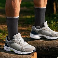 Chaussettes de sport respirantes en coton avec logo personnalisé Chaussettes au design gratuit Coussin de randonnée en plein air Chaussettes épaisses